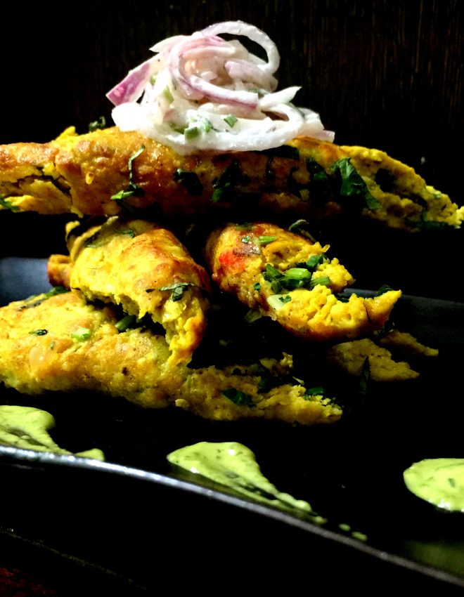 Murgh Gilafi Seekh Kebab.