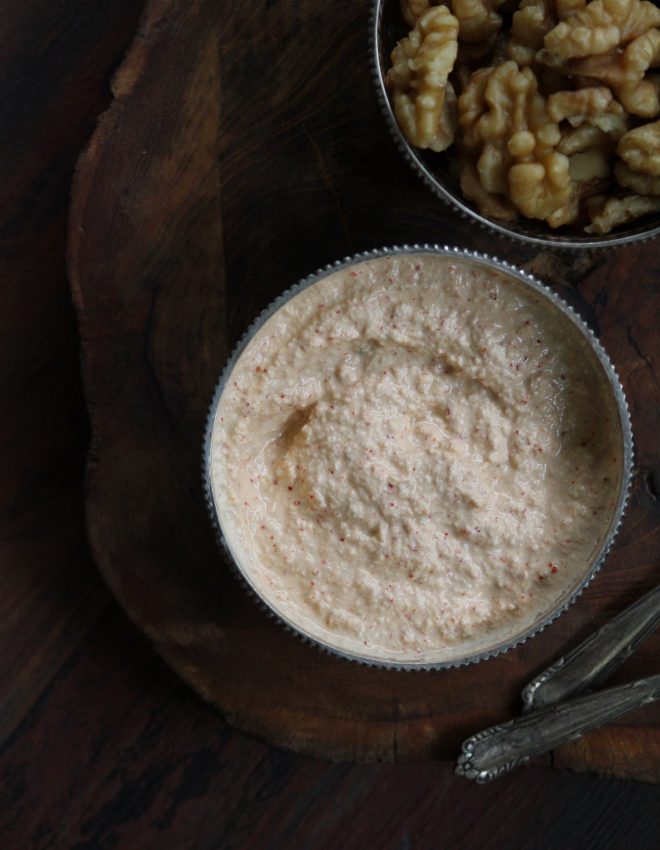 Doon Chetin (Kashmiri Walnut Chutney)