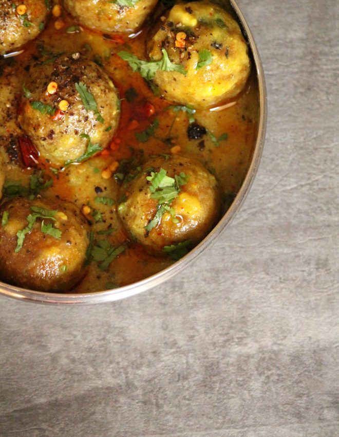 Meatballs in Saffron Yogurt Gravy