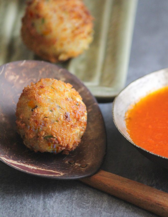 Arancini di Riso ( Crispy Risotto Balls) with Marinara Sauce