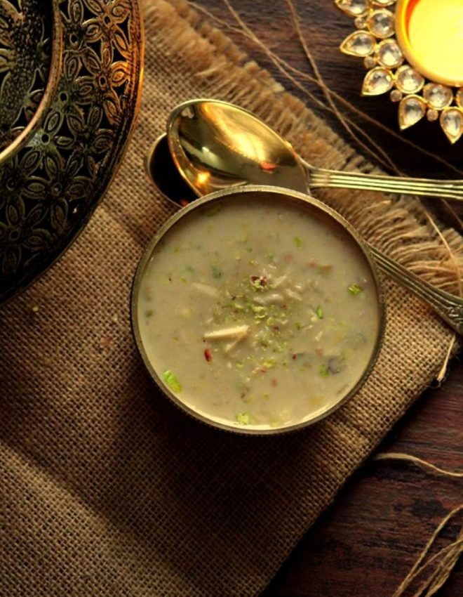 Gur Ki Kheer (Rasiya or Raskheer – Kheer with Jaggery)