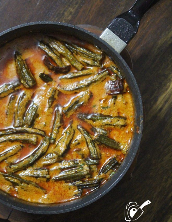 Dahiwali Bhindi (Bhindi Dahiwali)(Okra Simmered in Spicy and Tangy Yogurt Gravy)